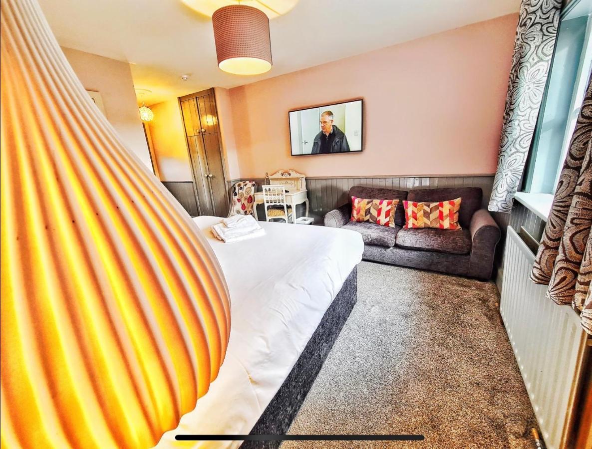 Blazing Donkey Countryside Retreat Hotel Сануидж Екстериор снимка